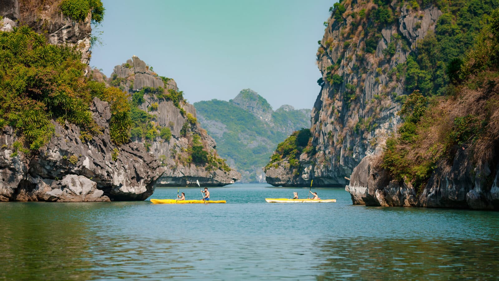 Kayaking in Cat Ba: A Must-Try Experience in Lan Ha Bay