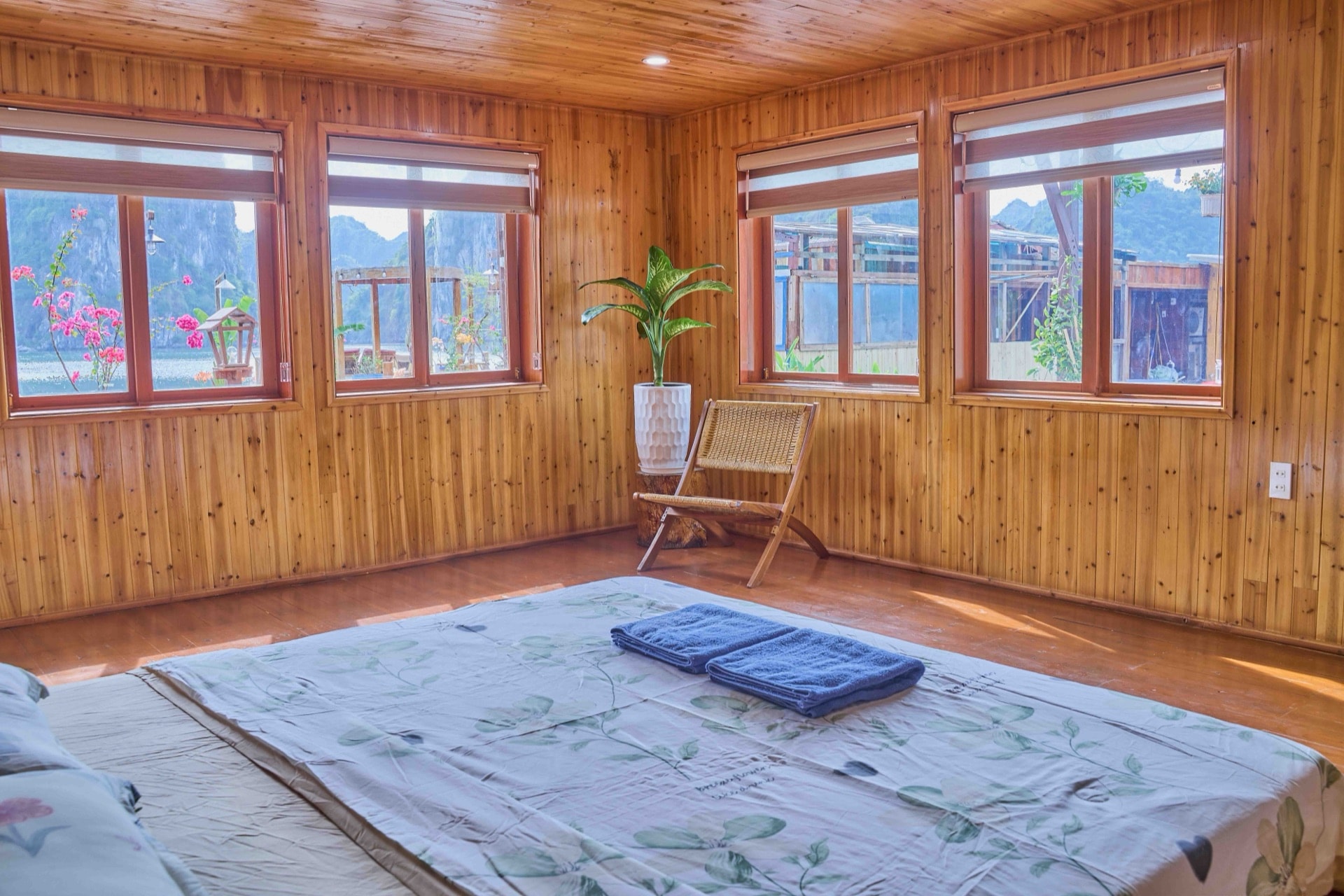 Doppelzimmer mit Blick auf die Bucht – Zimmer 5