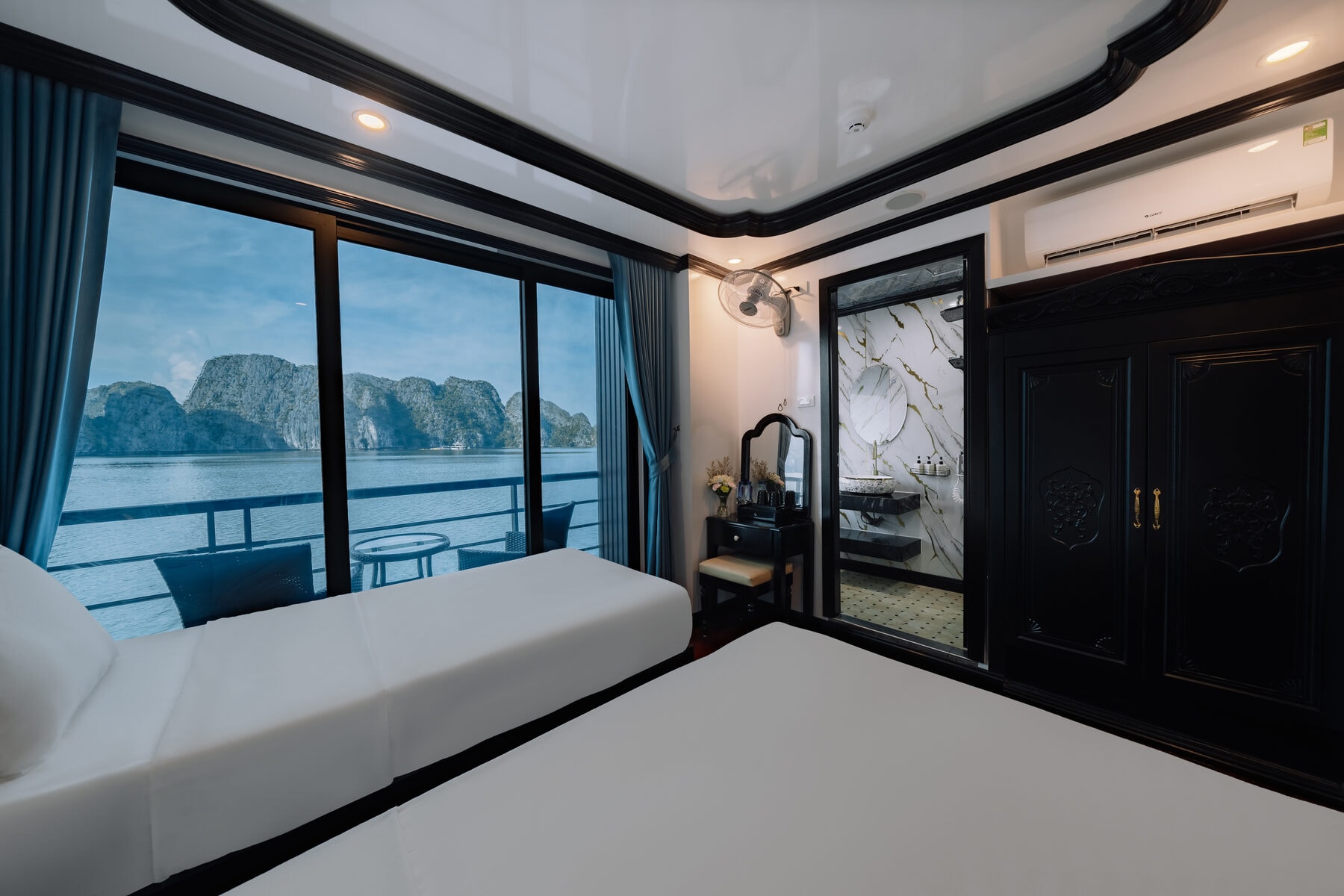 Cabina Deluxe Family o Twin con Vista Mare: letto singolo accanto alla finestra
