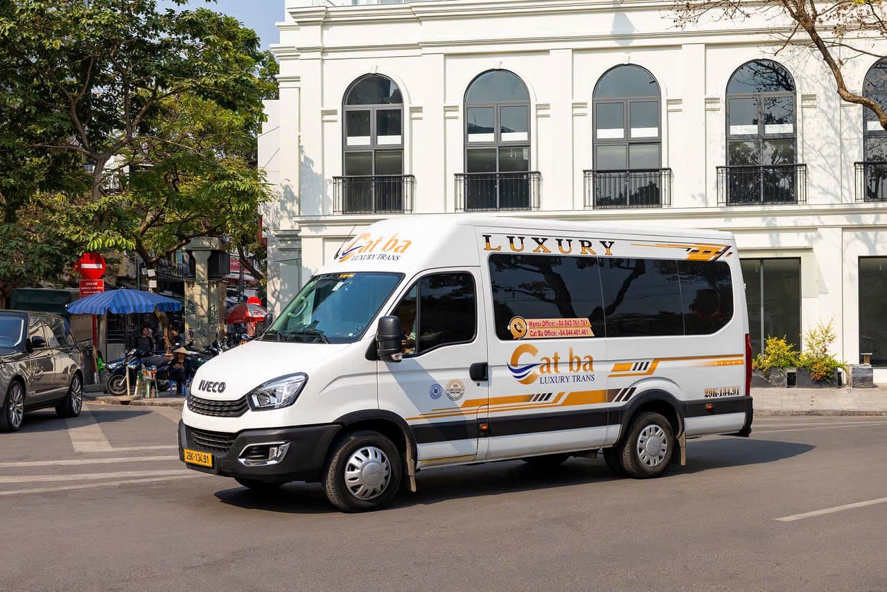 Limousine Solati 9-seat