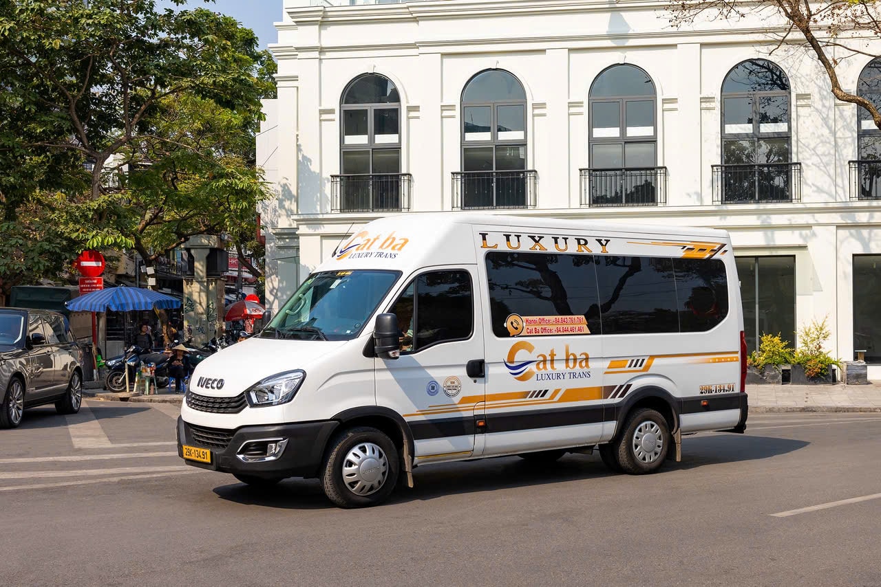 Limousine Solati 9-Sitzer