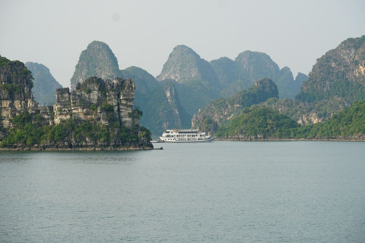 Crossing between Tuan Chau and Gia Luan